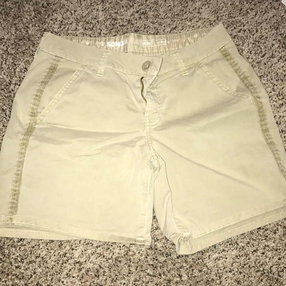 Cream Shorts